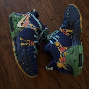 Nike LeBron Witness 7 Kaleidoscope Basketball Shoes Sneakers Youth 6.5